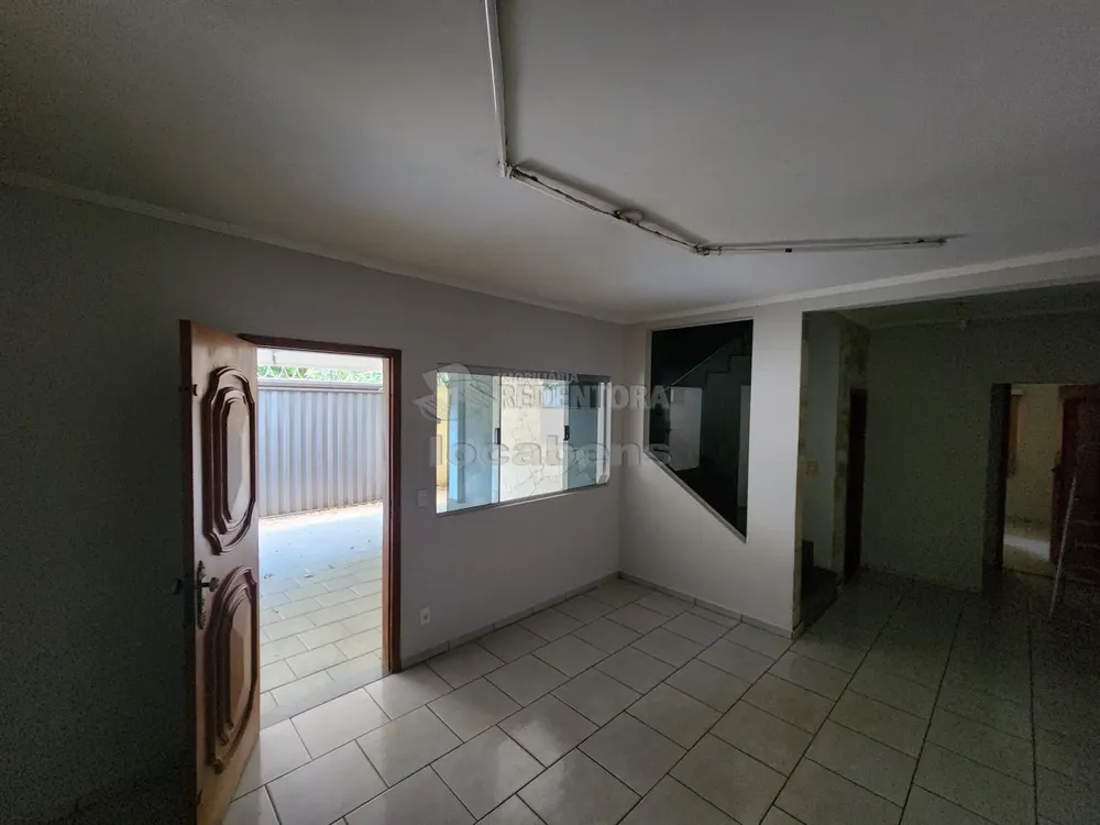 Sobrado, 3 quartos, 242 m² - Foto 1