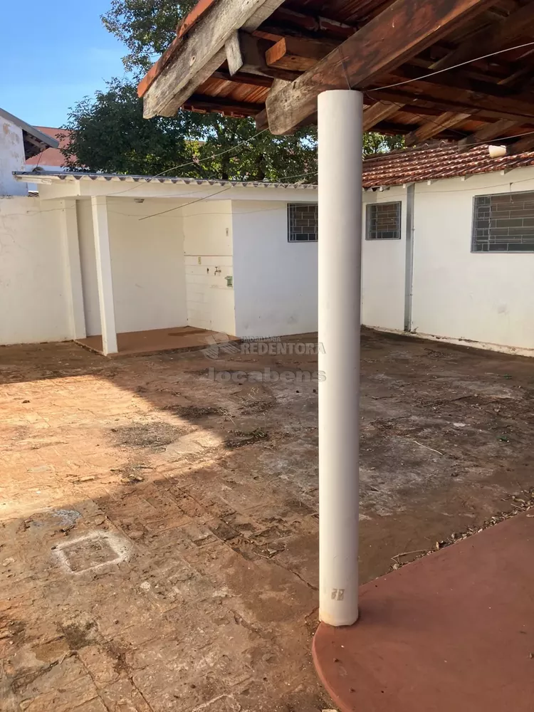 Casa à venda com 3 quartos, 176m² - Foto 2