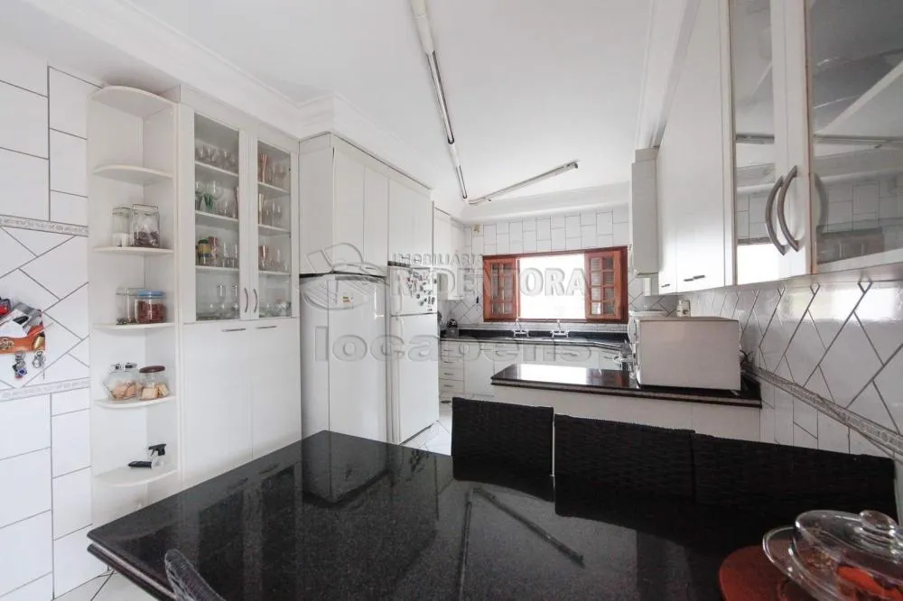 Sobrado, 4 quartos, 451 m² - Foto 2