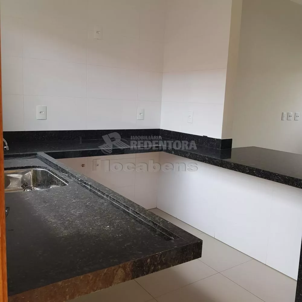 Casa à venda com 3 quartos, 79m² - Foto 2