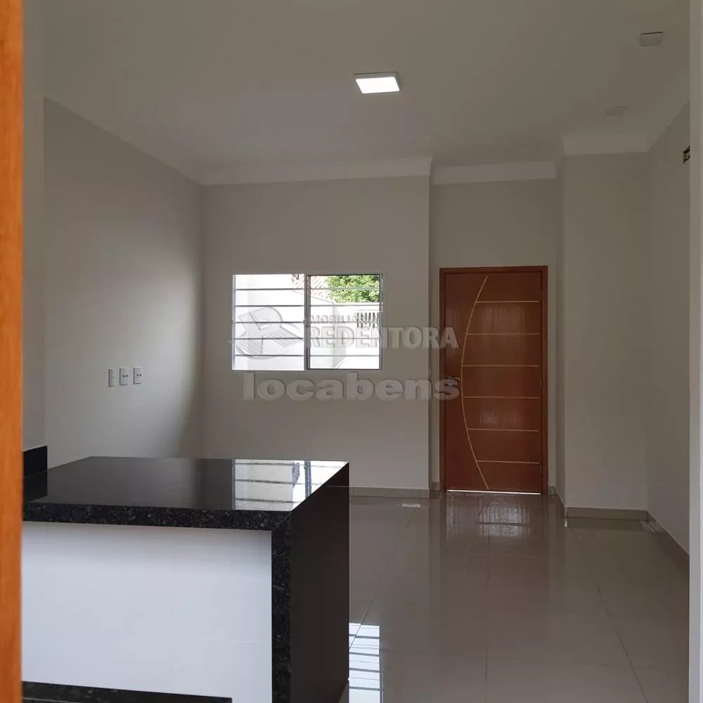 Casa à venda com 3 quartos, 79m² - Foto 4