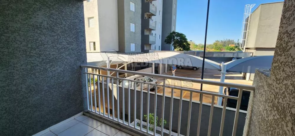 Apartamento à venda com 2 quartos, 76m² - Foto 2