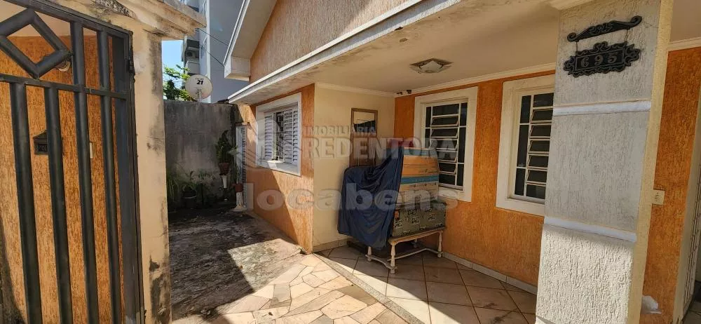 Casa à venda com 3 quartos, 150m² - Foto 2