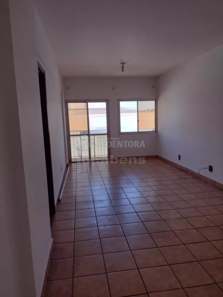 Apartamento à venda com 2 quartos, 100m² - Foto 2