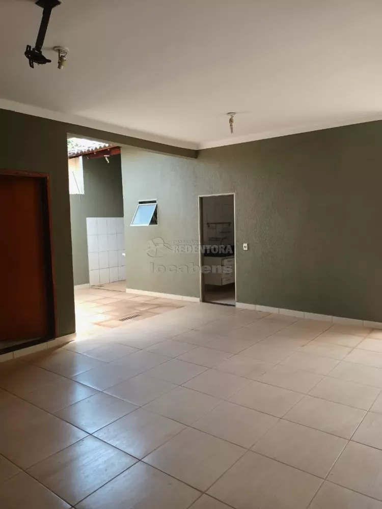 Casa à venda com 4 quartos, 150m² - Foto 2