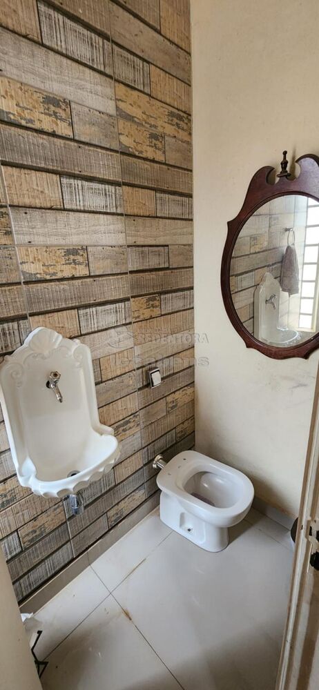 Sobrado para alugar com 4 quartos, 370m² - Foto 1