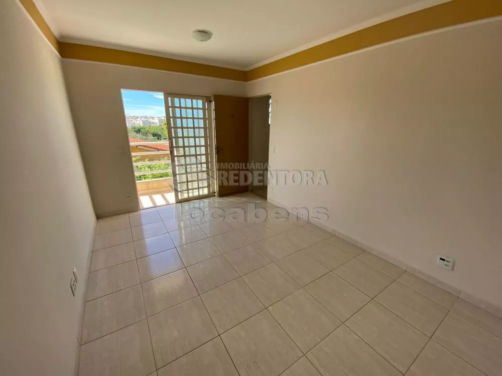 Apartamento à venda com 2 quartos, 68m² - Foto 2