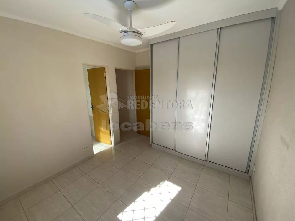 Apartamento à venda com 2 quartos, 68m² - Foto 4