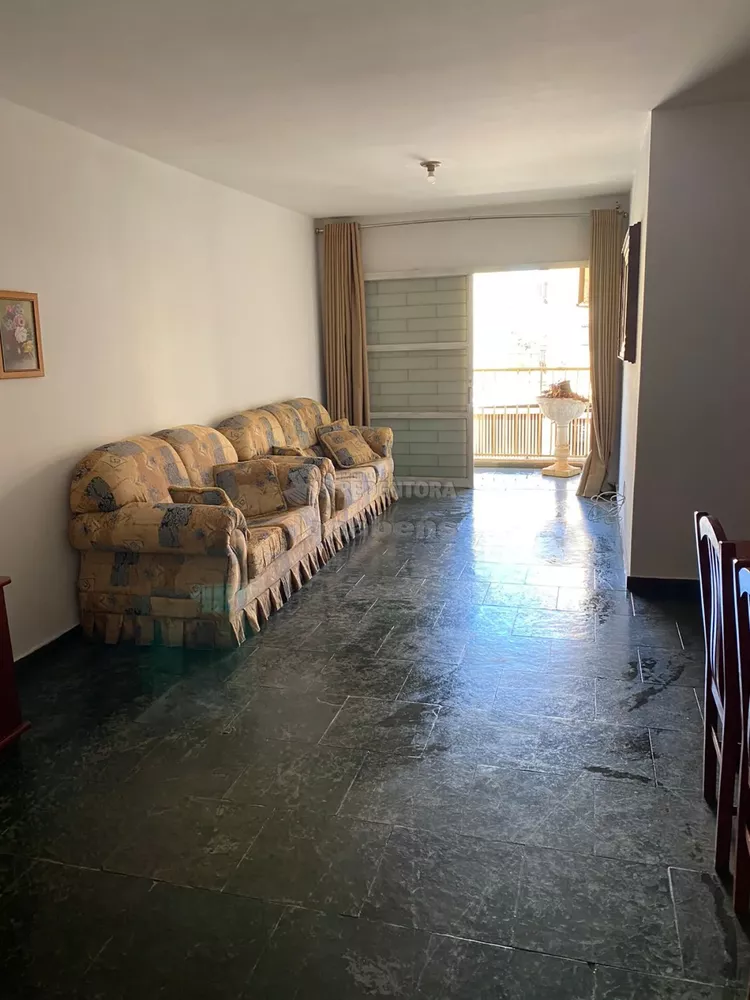 Apartamento à venda com 3 quartos, 118m² - Foto 1