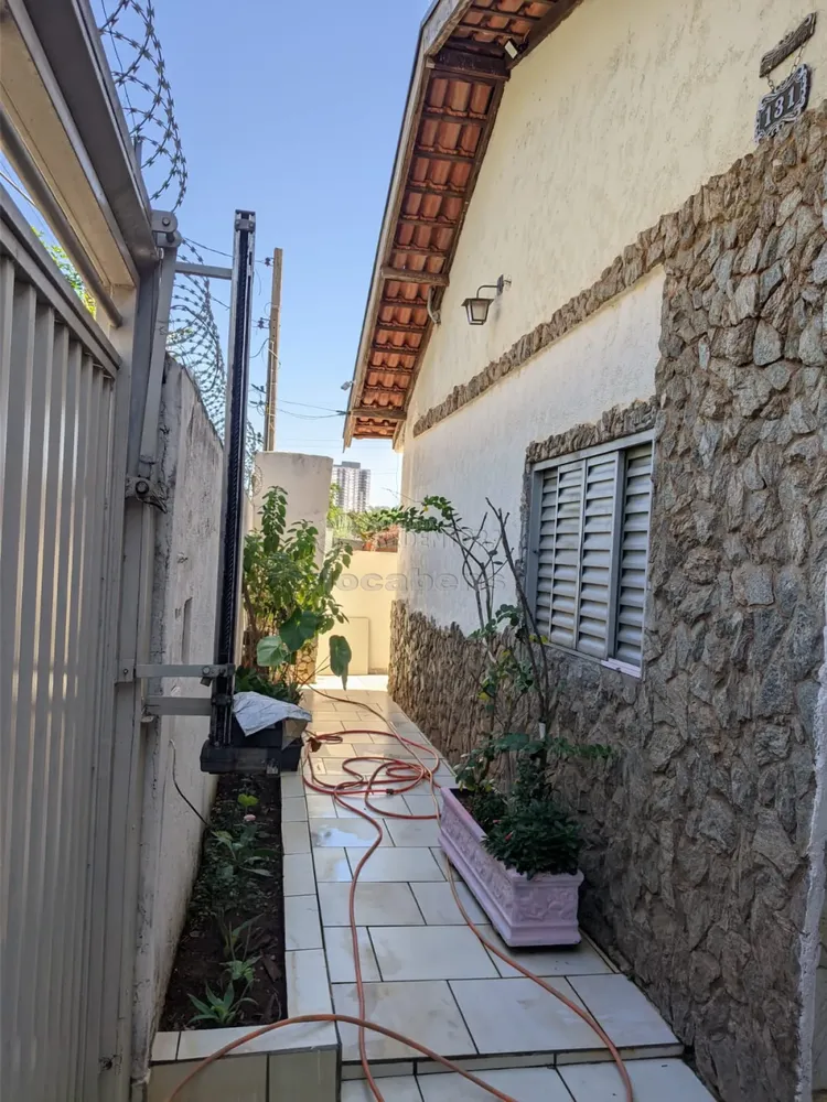 Casa, 5 quartos, 230 m² - Foto 1