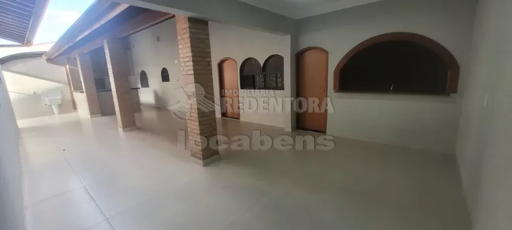 Casa para alugar com 3 quartos, 300m² - Foto 3