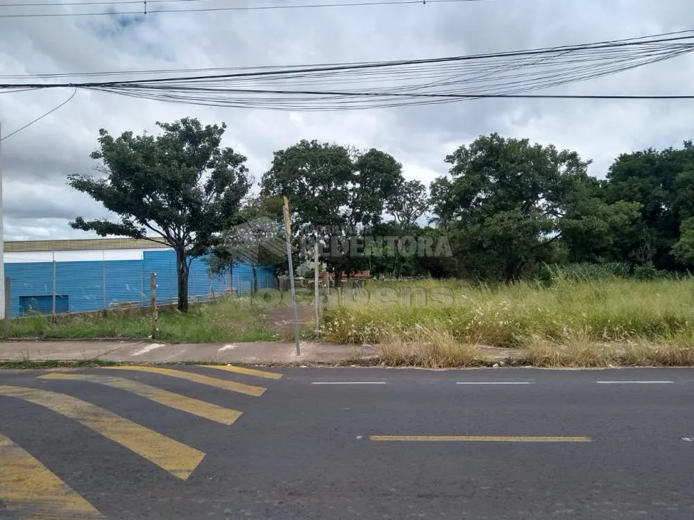 Loteamento e Condomínio, 2725 m² - Foto 2
