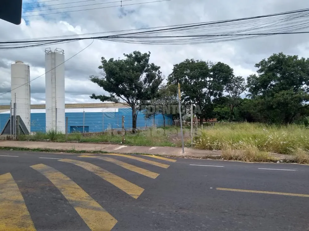 Loteamento e Condomínio, 2725 m² - Foto 1