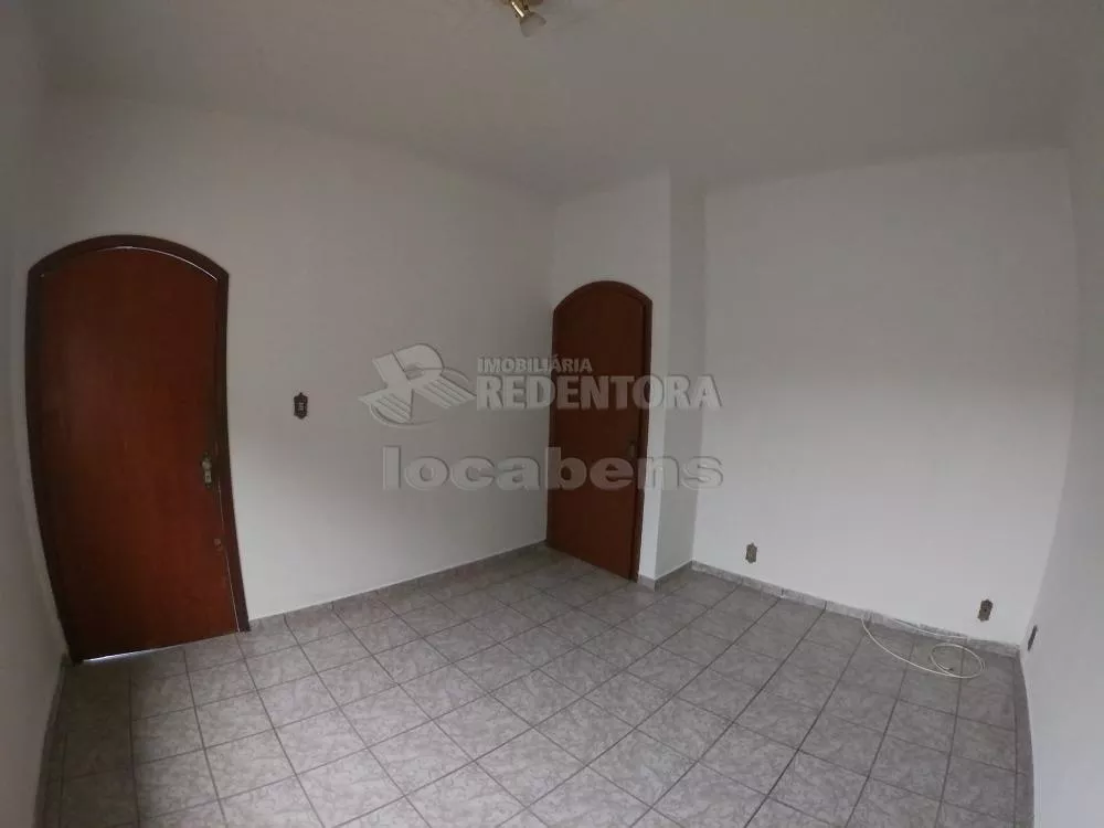 Casa à venda com 3 quartos, 179m² - Foto 2