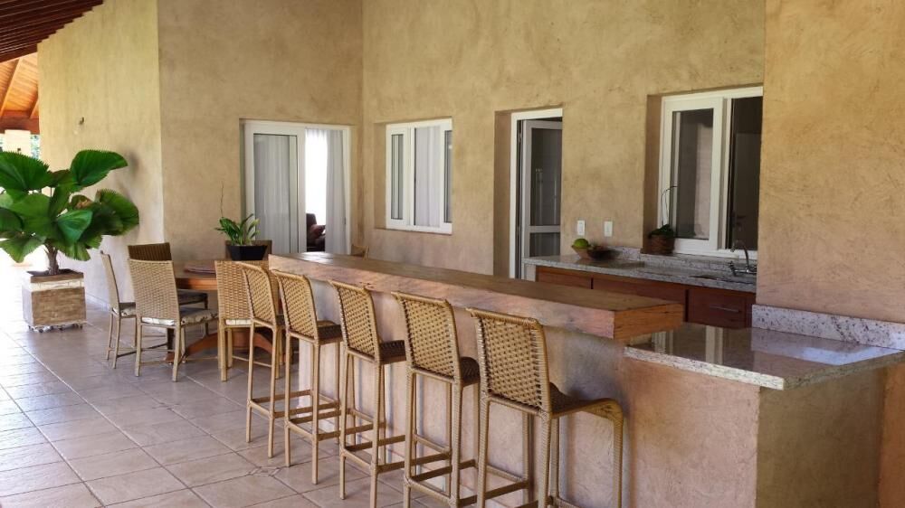 Casa de Condomínio à venda com 4 quartos, 400m² - Foto 2
