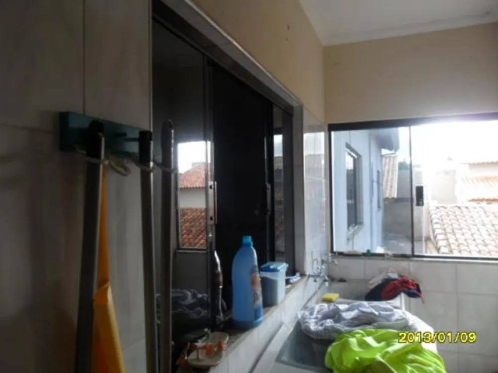 Casa, 6 quartos, 200 m² - Foto 1