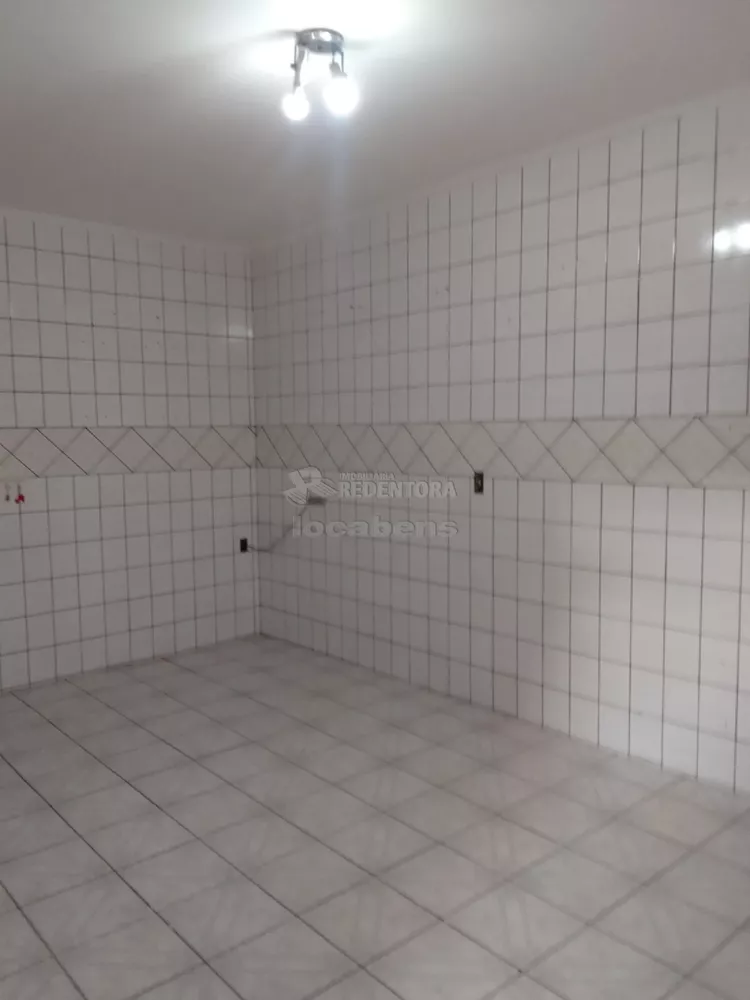 Casa à venda com 3 quartos, 200m² - Foto 1