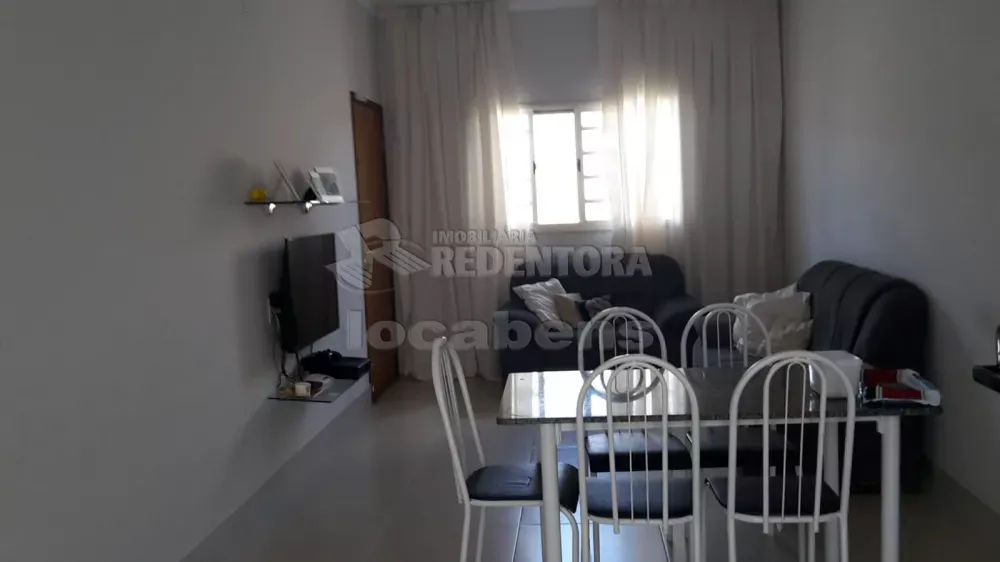 Casa à venda com 2 quartos, 60m² - Foto 1