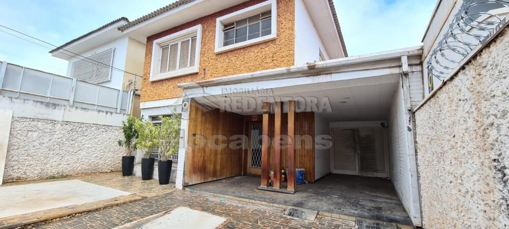 Prédio Inteiro à venda com 6 quartos, 240m² - Foto 1