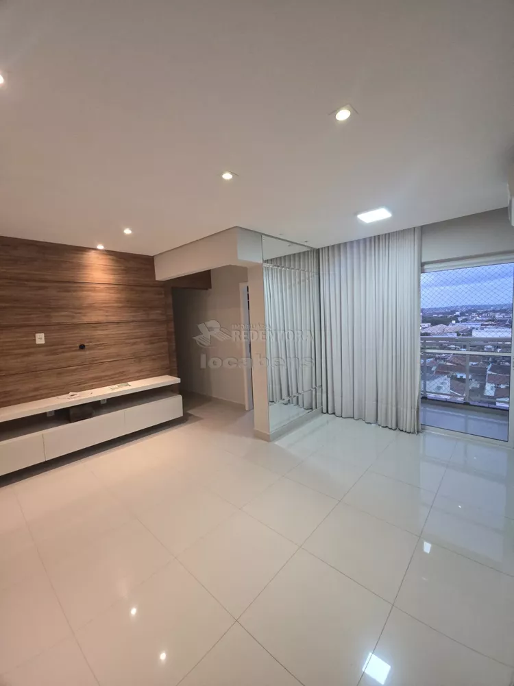 Apartamento à venda com 3 quartos, 85m² - Foto 1