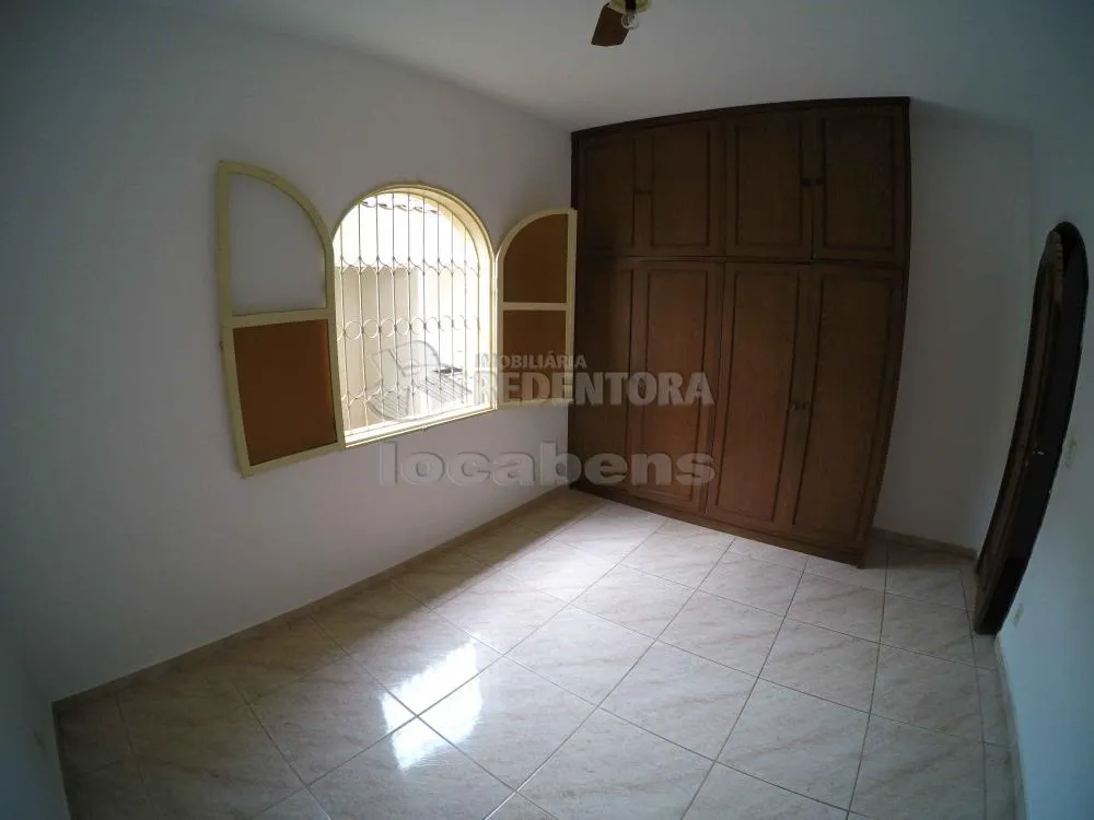 Casa, 3 quartos, 236 m² - Foto 1