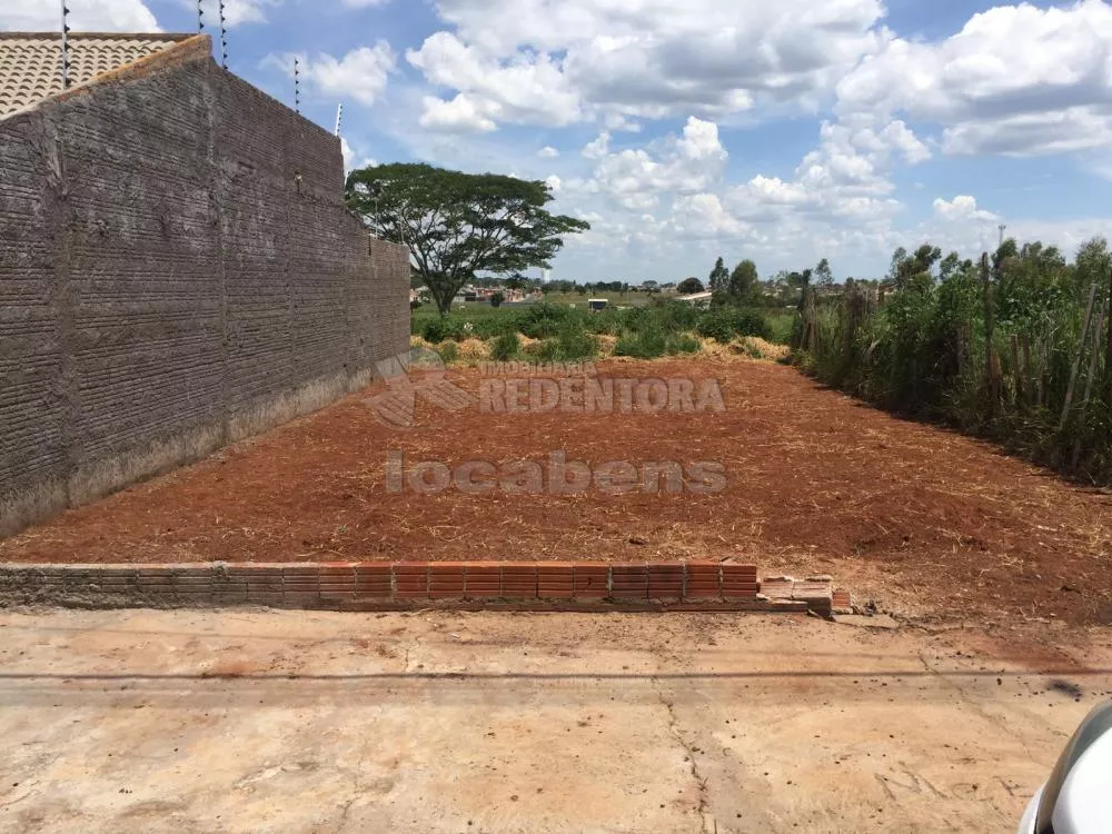 Terreno à venda, 200m² - Foto 1