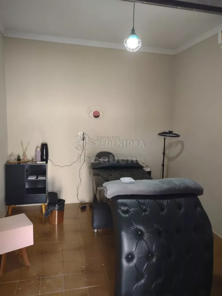 Casa à venda com 3 quartos, 137m² - Foto 1