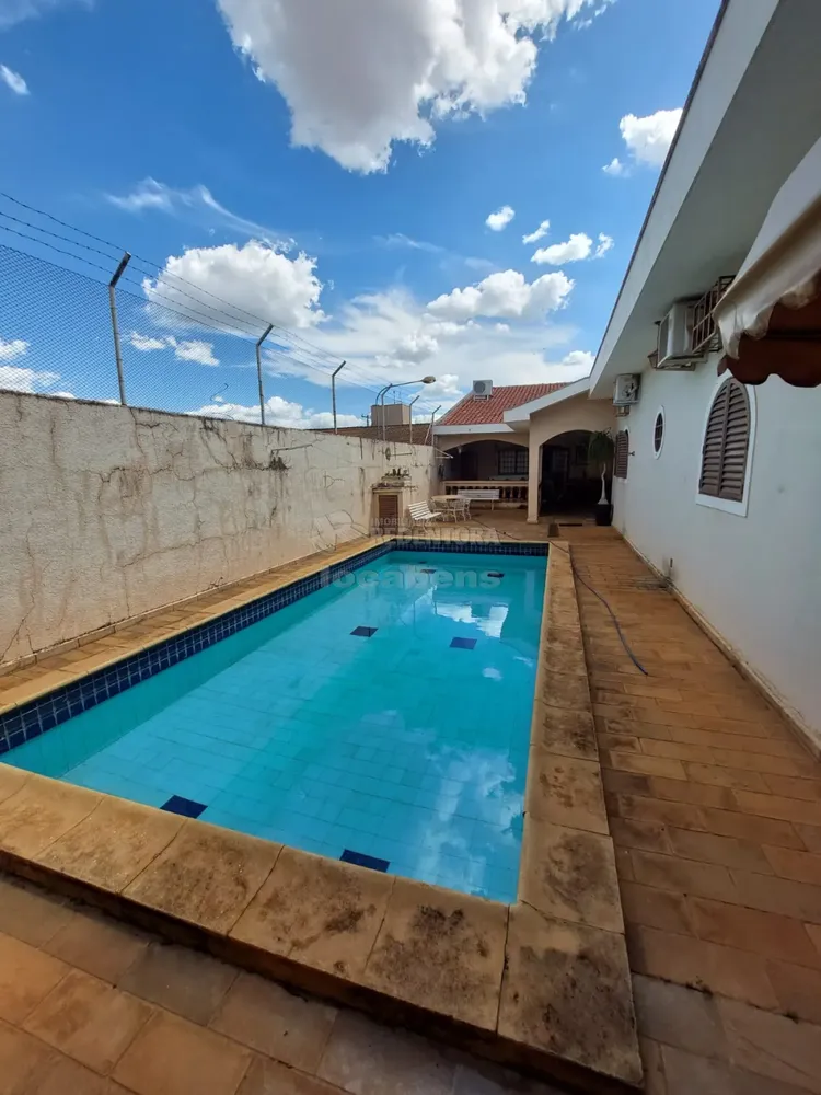 Casa, 4 quartos, 380 m² - Foto 1
