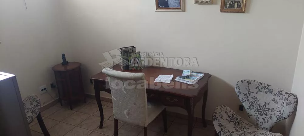 Casa à venda com 4 quartos, 380m² - Foto 2