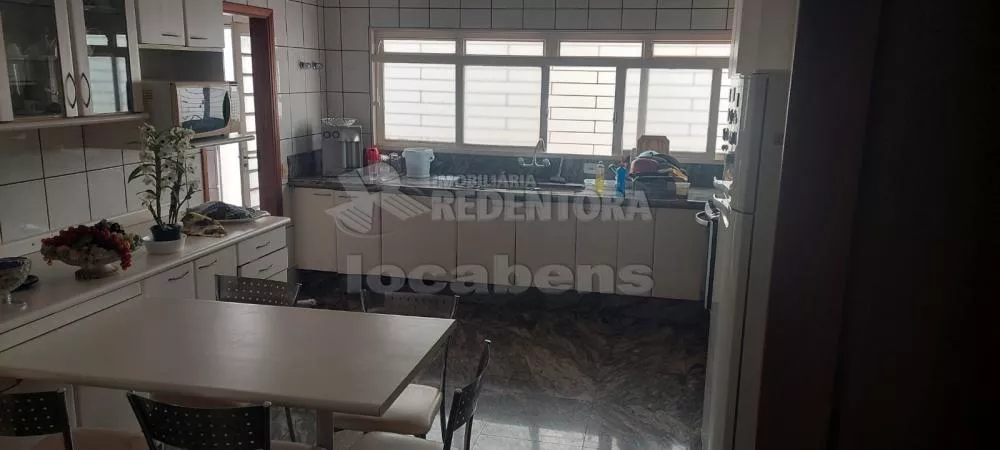 Casa à venda com 4 quartos, 380m² - Foto 4