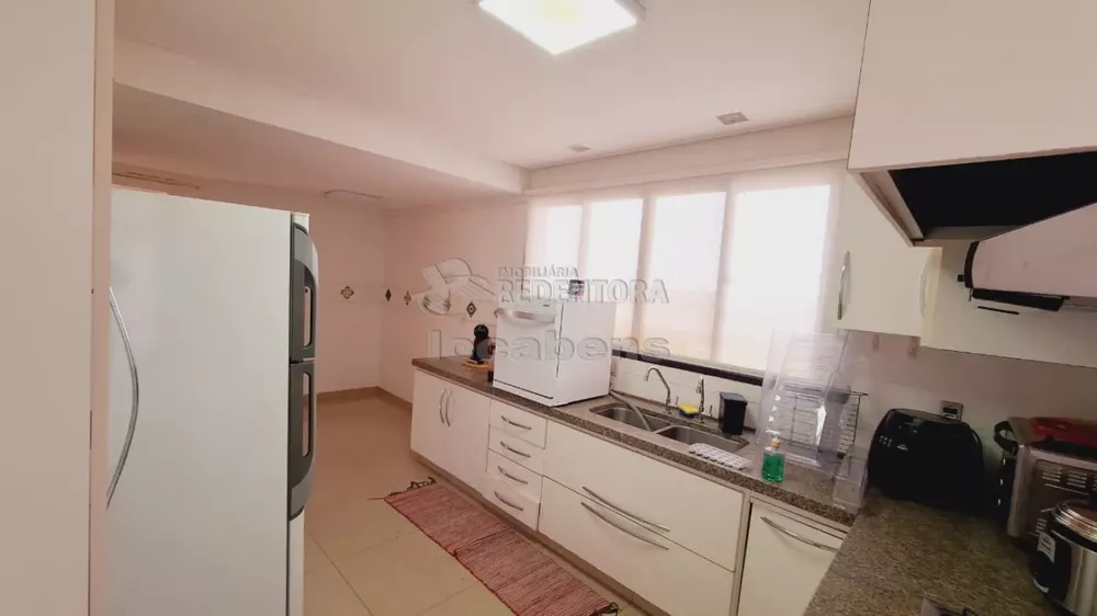 Apartamento à venda com 3 quartos, 193m² - Foto 9