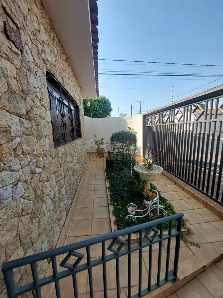 Casa, 3 quartos, 200 m² - Foto 1