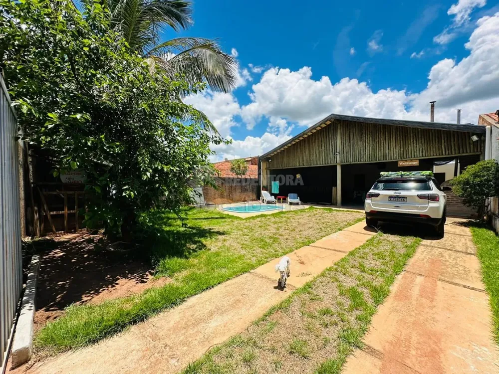 Chácara, 3 quartos, 304 m² - Foto 2