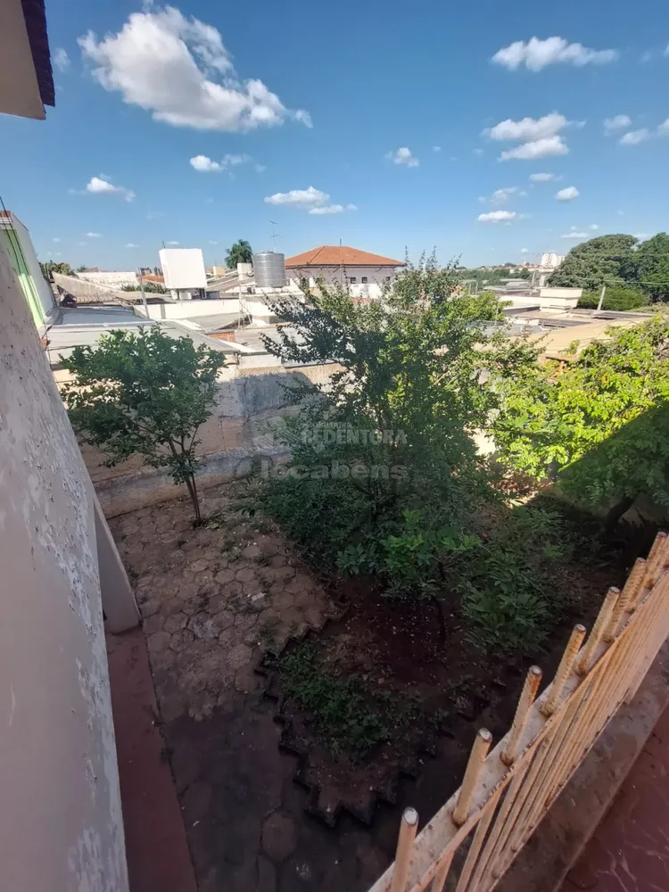 Casa, 4 quartos, 396 m² - Foto 1