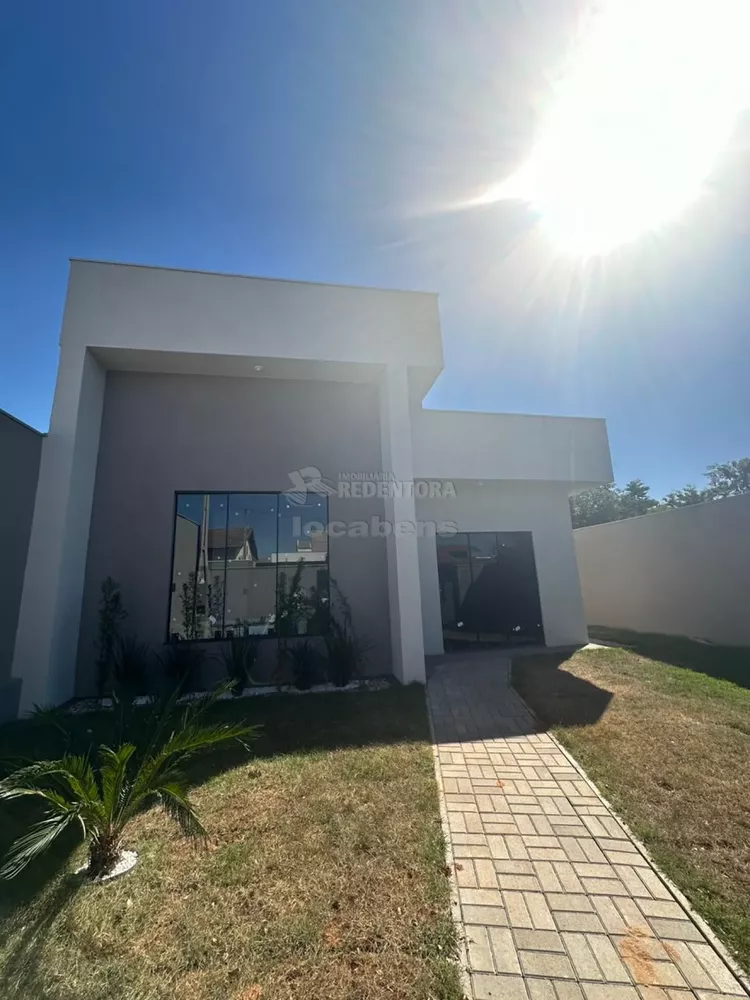 Casa à venda com 3 quartos, 93m² - Foto 1