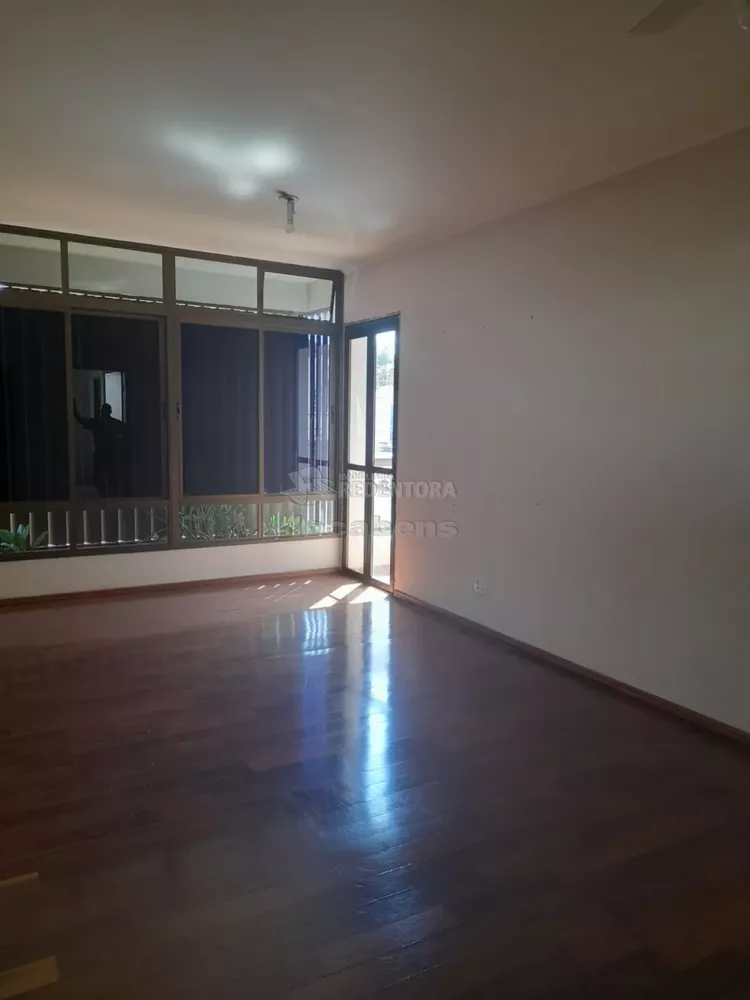 Apartamento à venda com 3 quartos, 110m² - Foto 2
