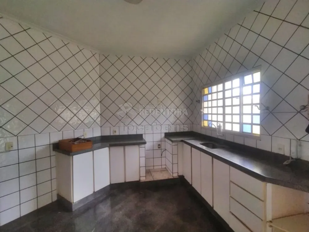 Casa, 4 quartos, 200 m² - Foto 2