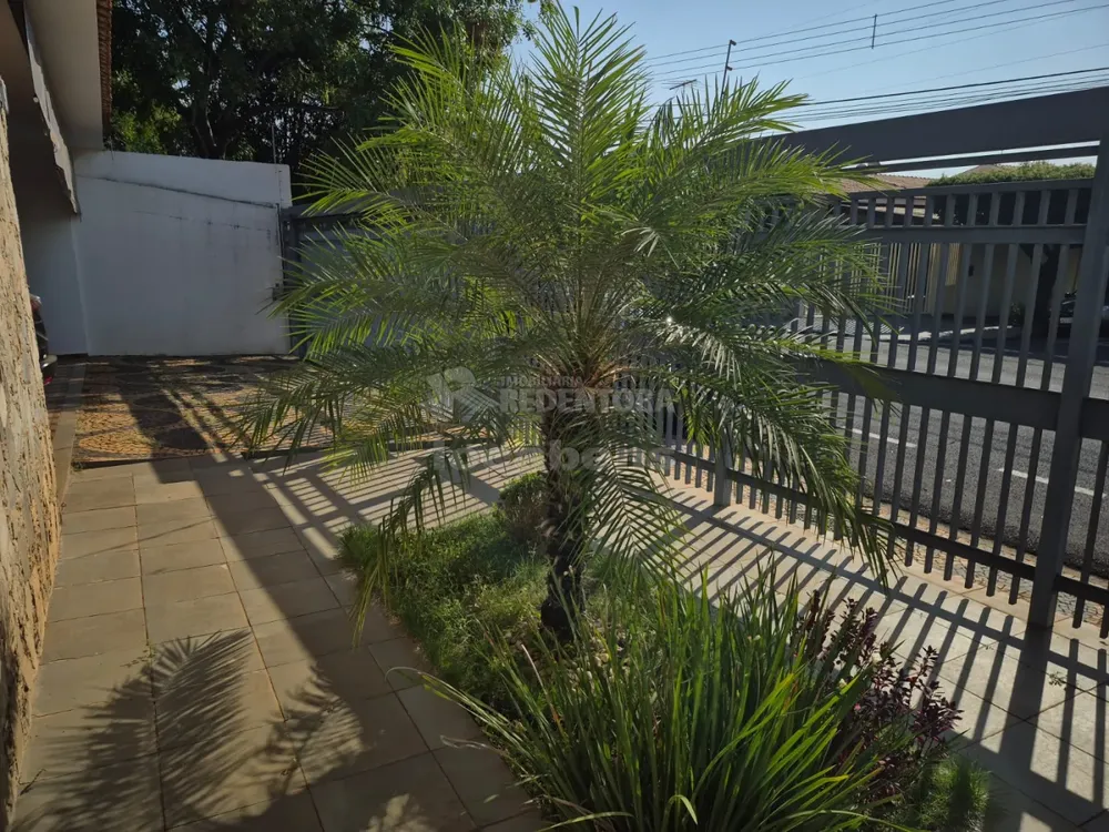 Casa, 3 quartos, 230 m² - Foto 2