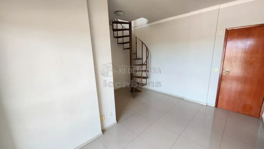 Cobertura para alugar com 3 quartos, 126m² - Foto 2