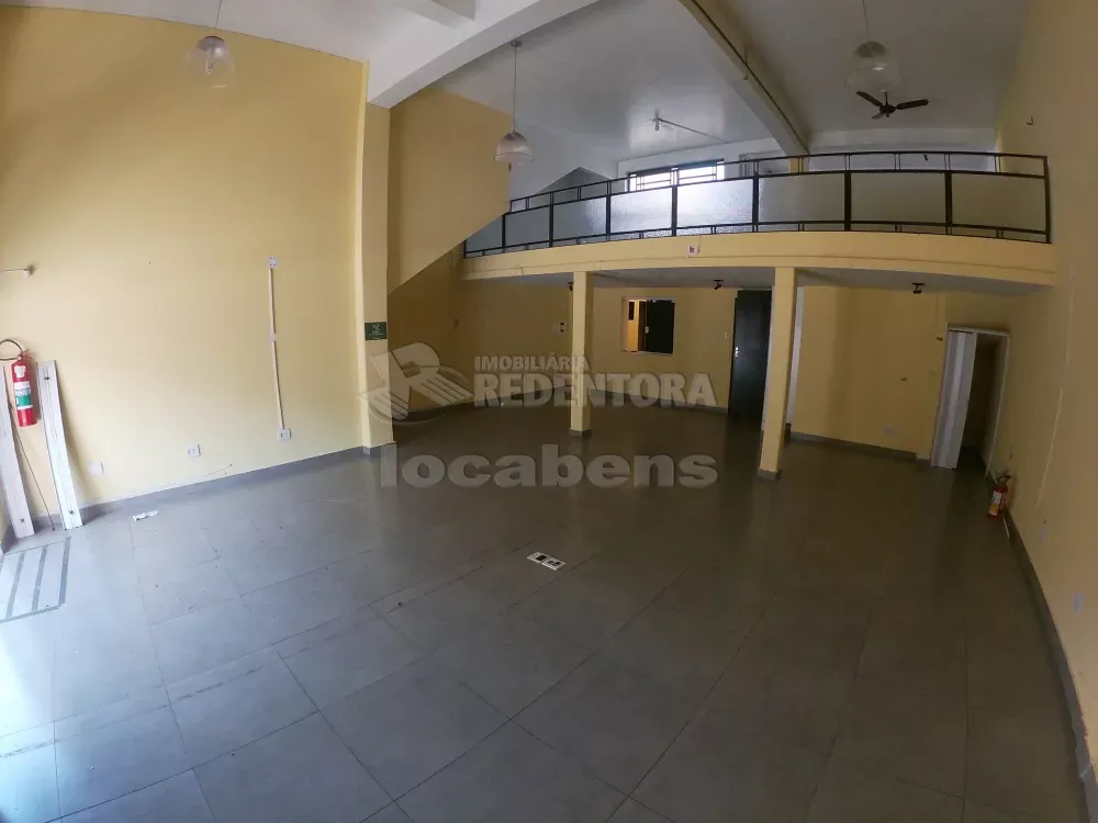 Prédio Inteiro para alugar, 270m² - Foto 1