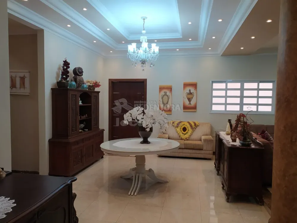 Sobrado, 4 quartos, 271 m² - Foto 1