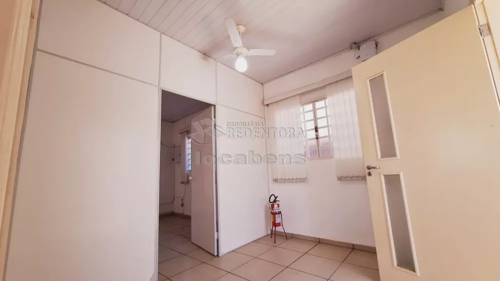 Prédio Inteiro para alugar com 4 quartos, 110m² - Foto 1