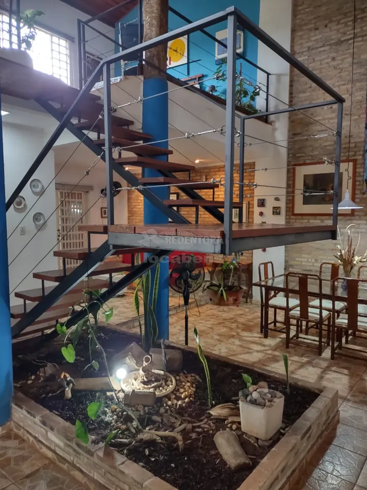 Chácara, 3 quartos, 1079 m² - Foto 2