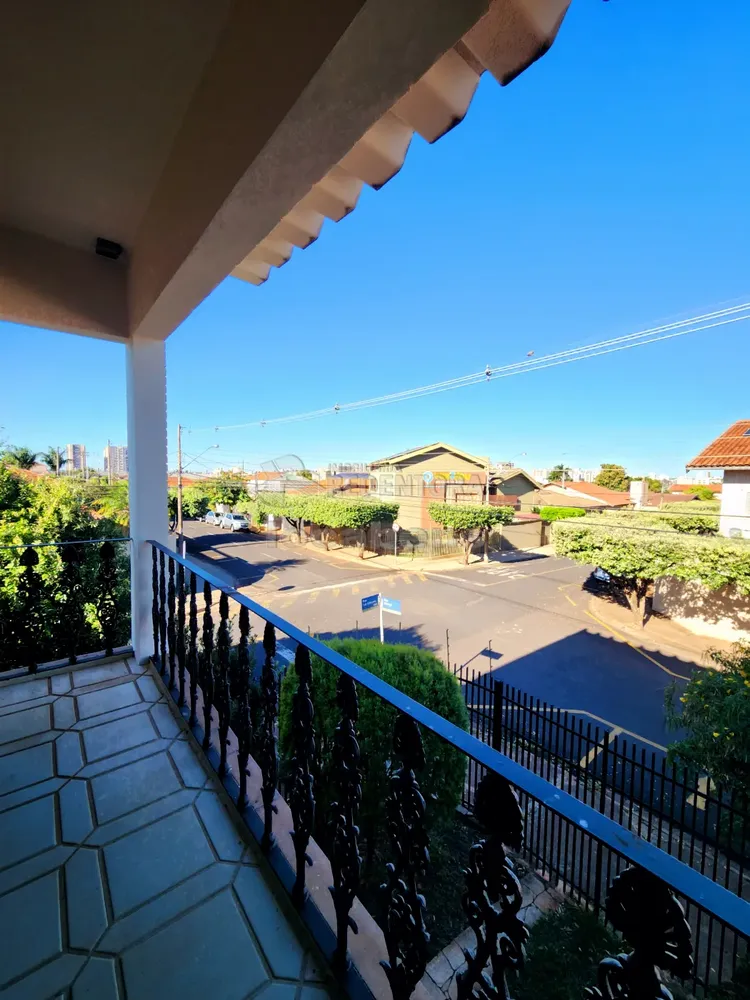 Sobrado, 3 quartos, 390 m² - Foto 2