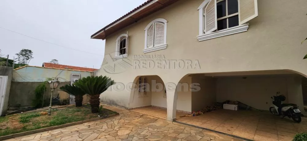 Sobrado à venda com 4 quartos, 370m² - Foto 1