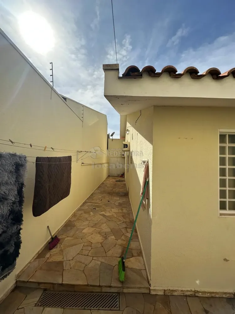 Casa, 3 quartos, 257 m² - Foto 1