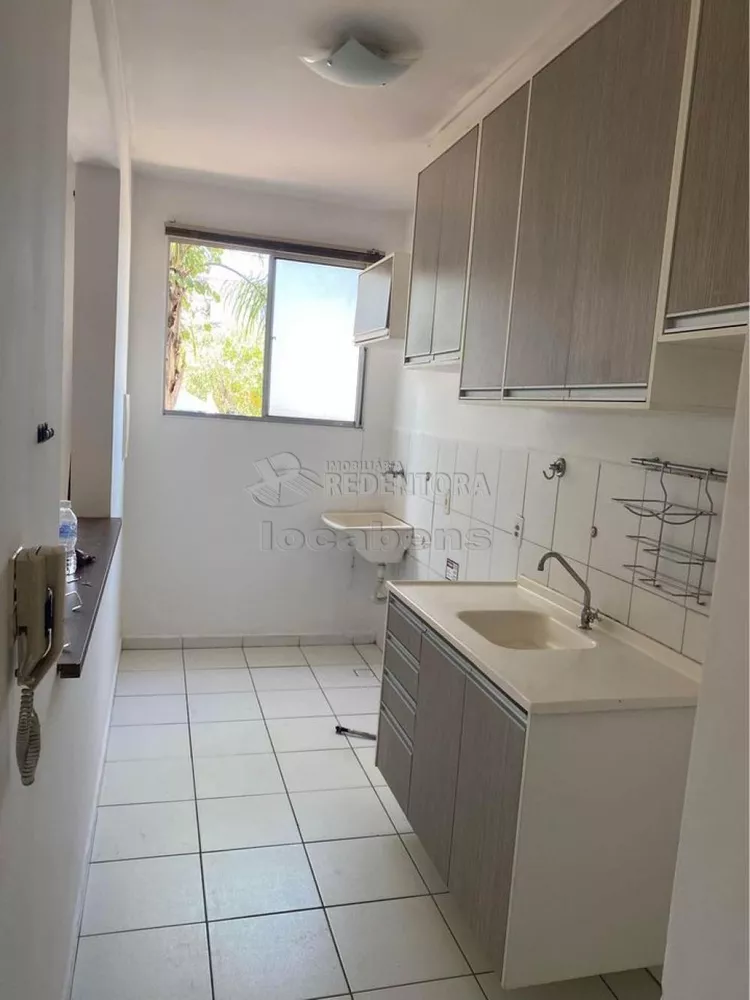 Apartamento à venda com 2 quartos, 45m² - Foto 2