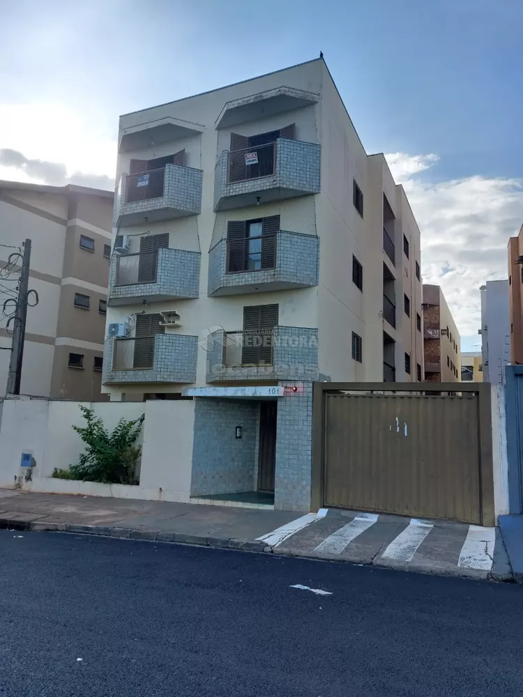 Apartamento à venda com 3 quartos, 84m² - Foto 1