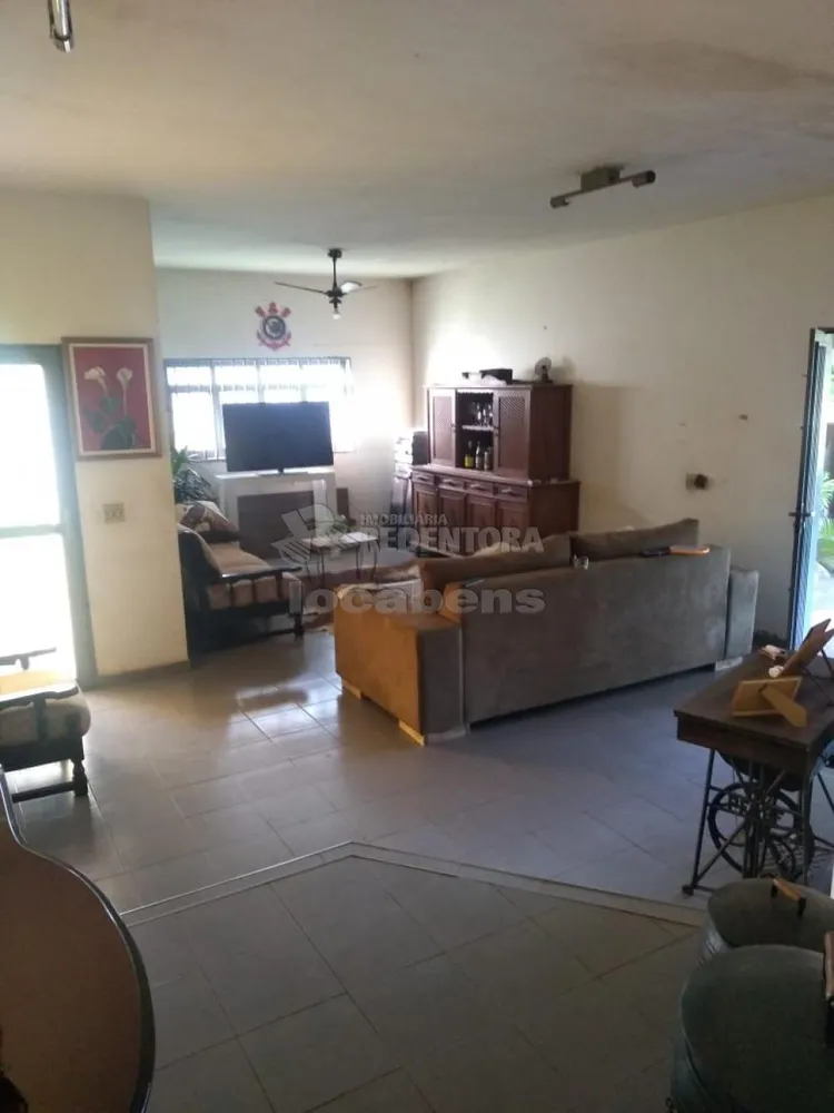 Chácara, 3 quartos, 2600 m² - Foto 2