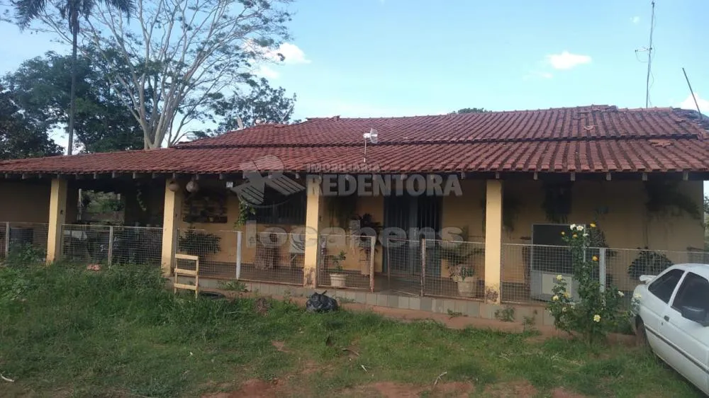 Chácara, 3 quartos, 2600 m² - Foto 1